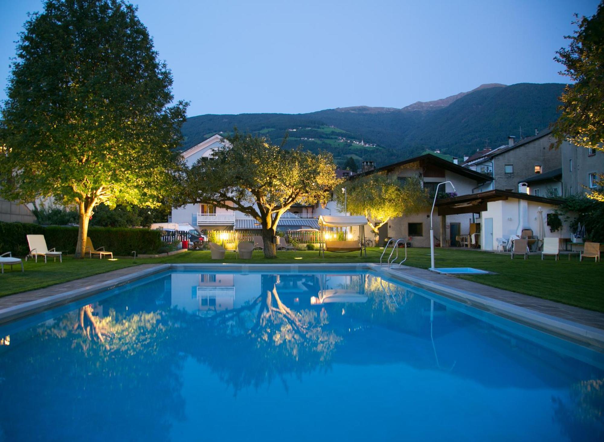 Hotel Goldenes Roessl-Adults Only Bressanone Esterno foto