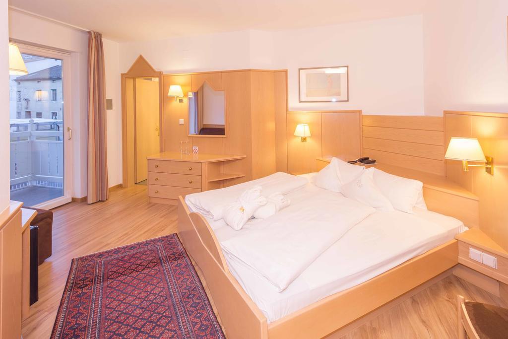 Hotel Goldenes Roessl-Adults Only Bressanone Esterno foto