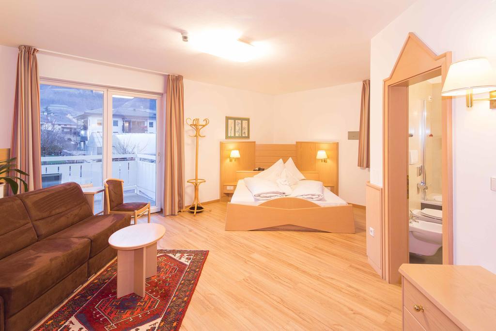 Hotel Goldenes Roessl-Adults Only Bressanone Esterno foto