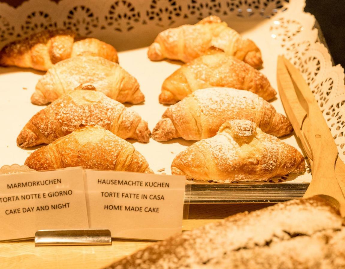Hotel Goldenes Roessl-Adults Only Bressanone Esterno foto
